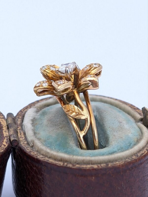 Vintage 18ct Gold & Diamond Flower Ring - Image 7