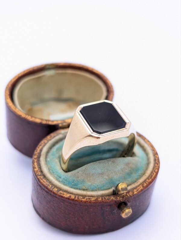 Art Deco Style 9ct Signet Ring with Onyx