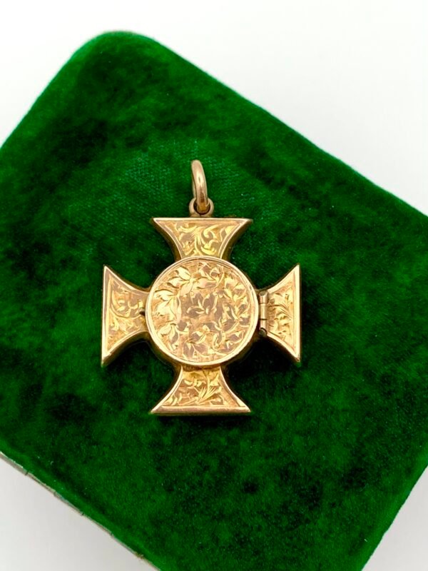 Edwardian 9ct Rose Gold Maltese Cross Locket