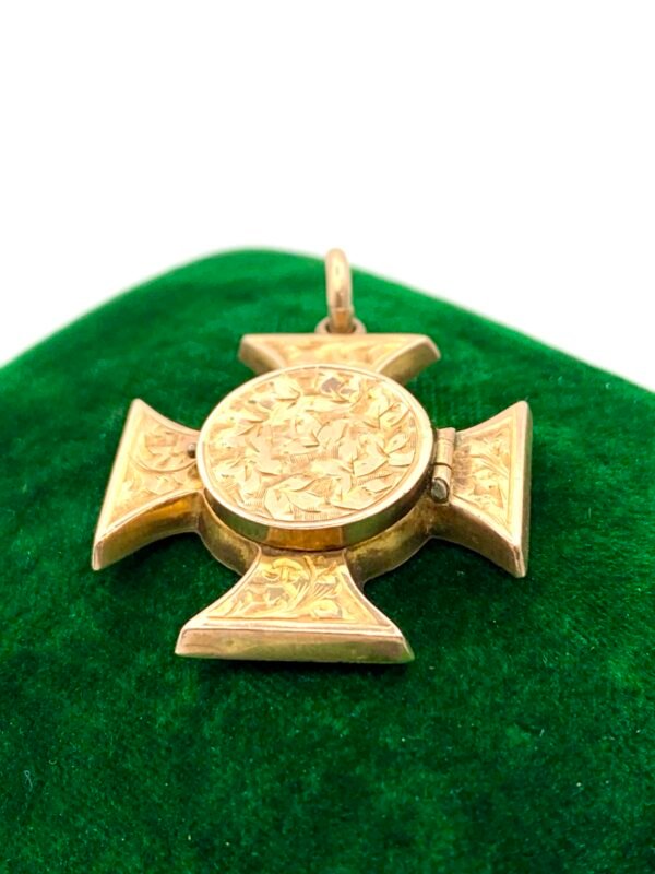 Edwardian 9ct Rose Gold Maltese Cross Locket - Image 3