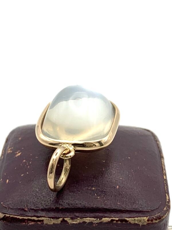 Antique Moonstone Cabochon in 9ct Yellow Gold Mount - Image 3