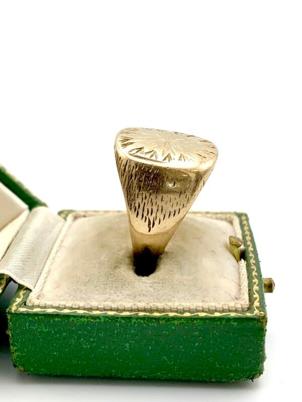 Heavy Vintage 9ct Gold Signet Ring - Image 2