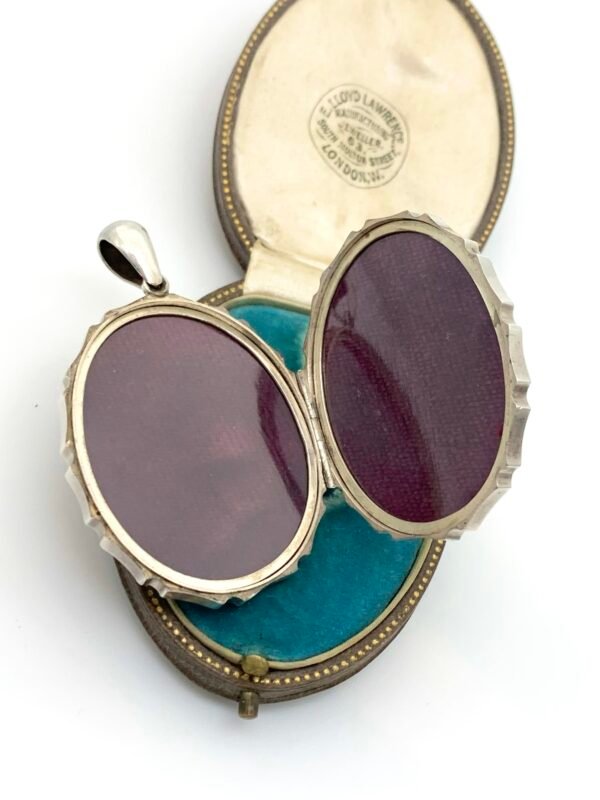 Victorian Silver Locket with Owl - Image 6