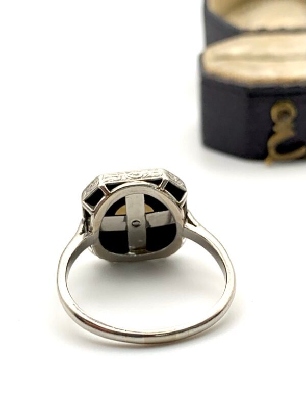 Art Deco Platinum, Onyx & Natural Pearl Ring - Image 10