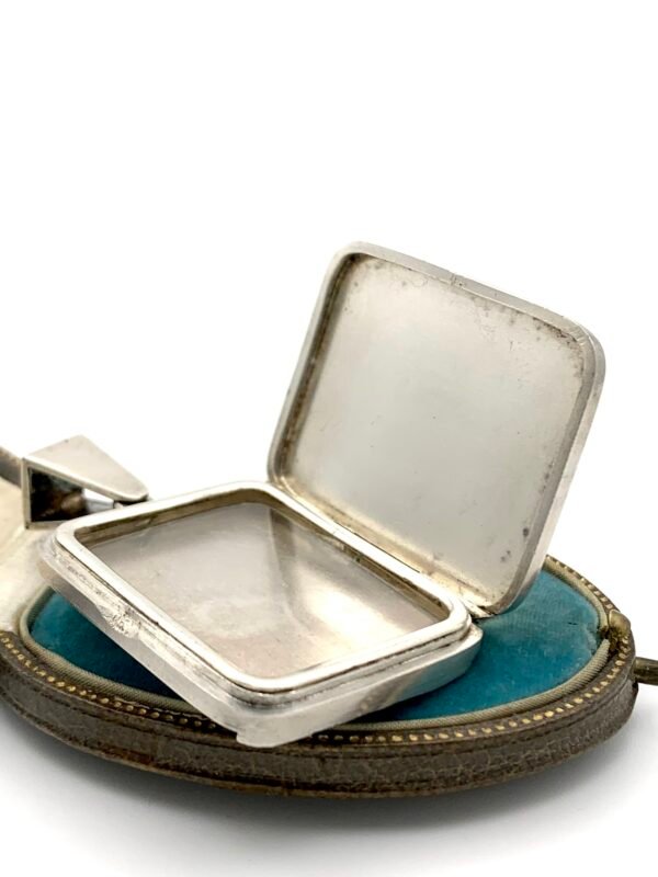 Victorian Matte Silver Locket with Stork - Image 7