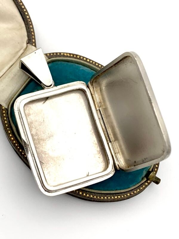 Victorian Matte Silver Locket with Stork - Image 8