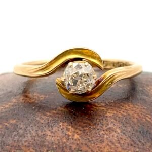 Edwardian Diamond Solitaire in 15ct Gold Cross Over Ring